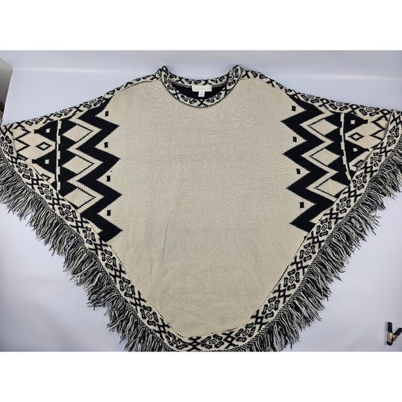 Francesca's Aztec Double Layer Knit Poncho Cape Sweater with Fringe One Size - Picture 3 of 6
